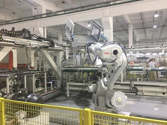 Китай Электронное робототехническое машинное оборудование упаковки, упаковщик робота 12 месяца гарантии поставщик